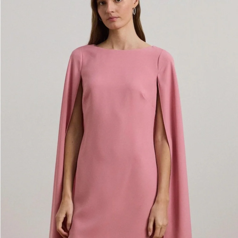 Ralph Lauren’s Cape Georgette Cocktail Dress / NWT / MSRP $195 / Size 10 - Picture 2 of 5
